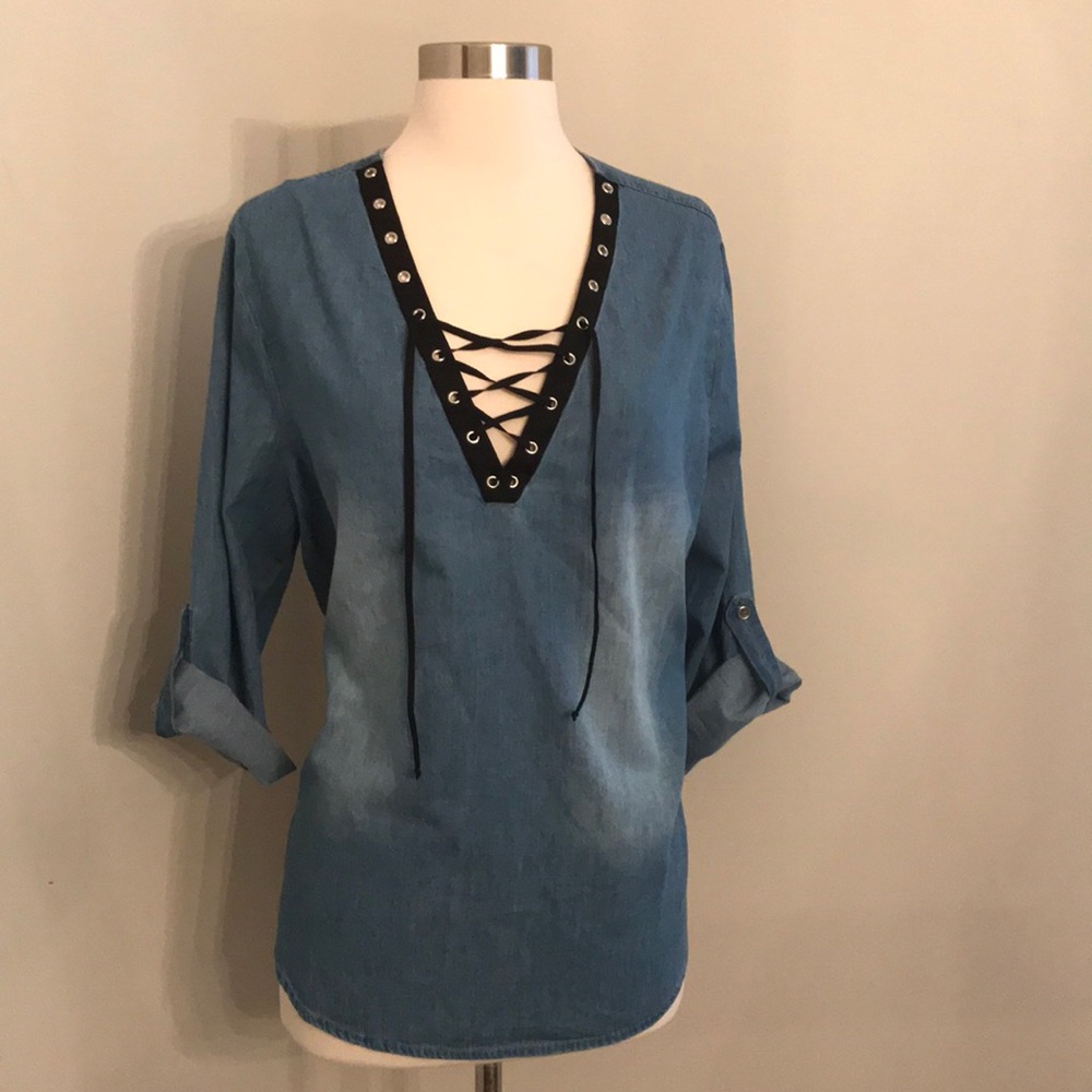 NWT No Boundaries lace up denim top